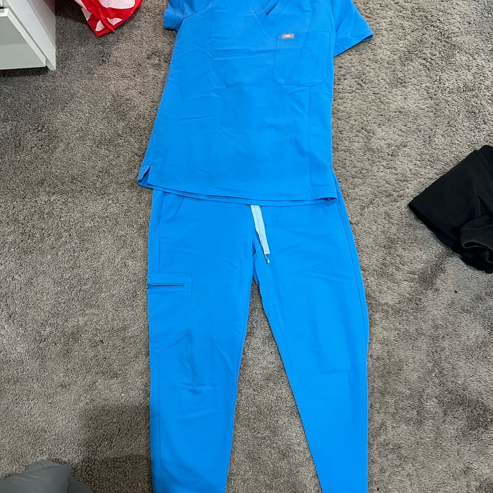 FIGS blue scrub set